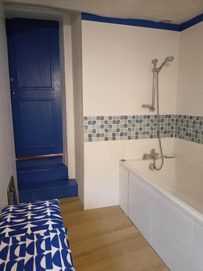 Appartement Cosy Et Chaleureux Saint-Arnoult-en-Yvelines Luaran gambar