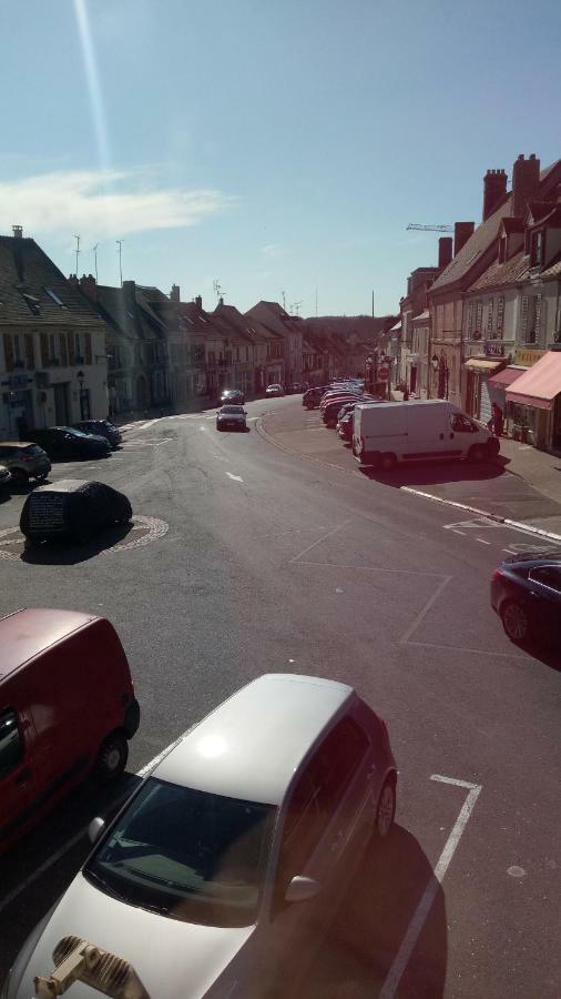 Appartement Cosy Et Chaleureux Saint-Arnoult-en-Yvelines Luaran gambar